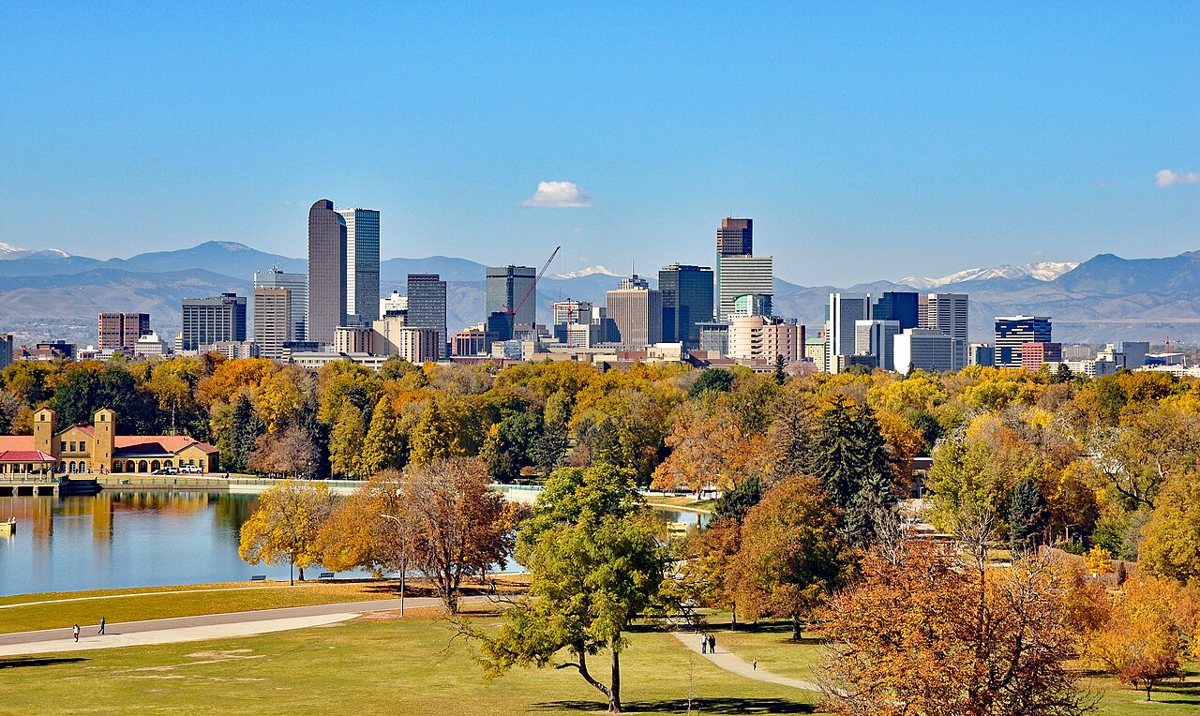 the downtown Denver skyline