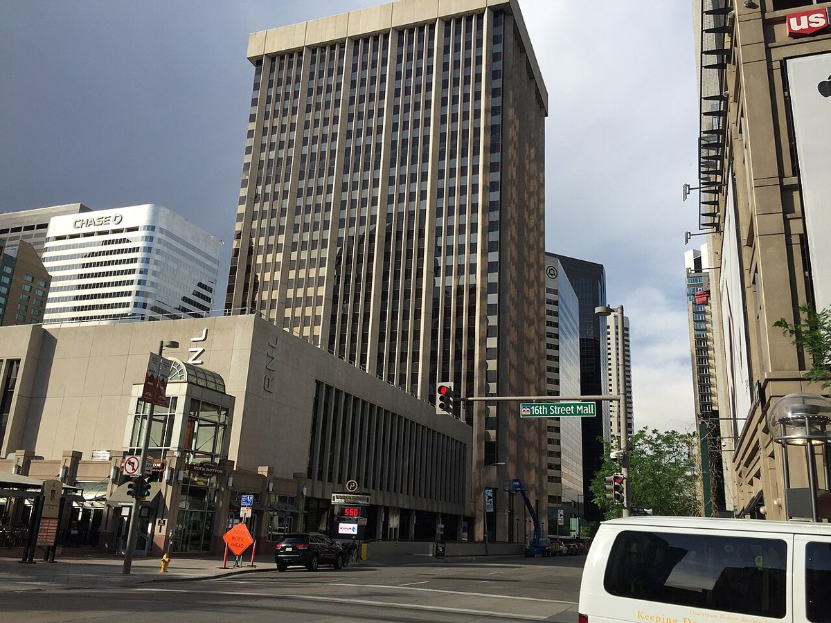 16th Street Mall pedestrian corridor in downtown Denver